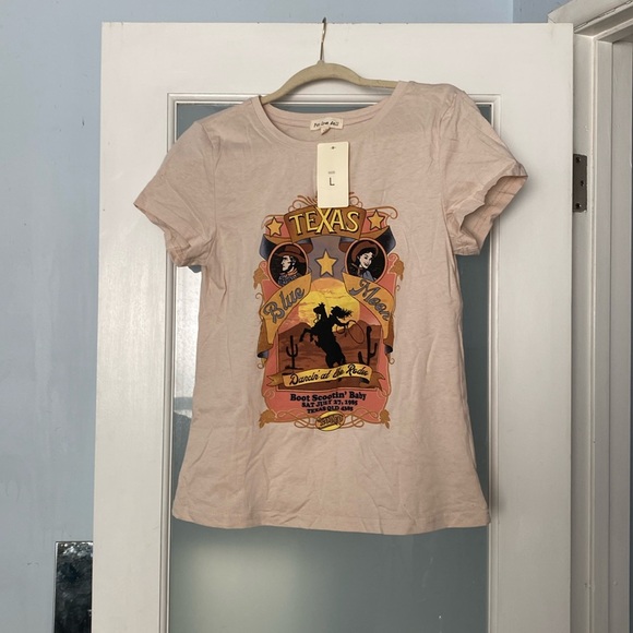 NWT Texas Shirt! 🌟🎶 - Picture 1 of 4
